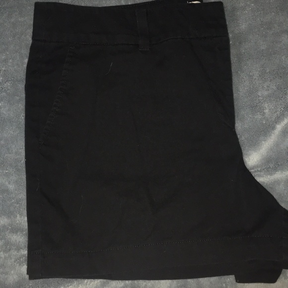 Black Loft Shorts - Picture 5 of 5